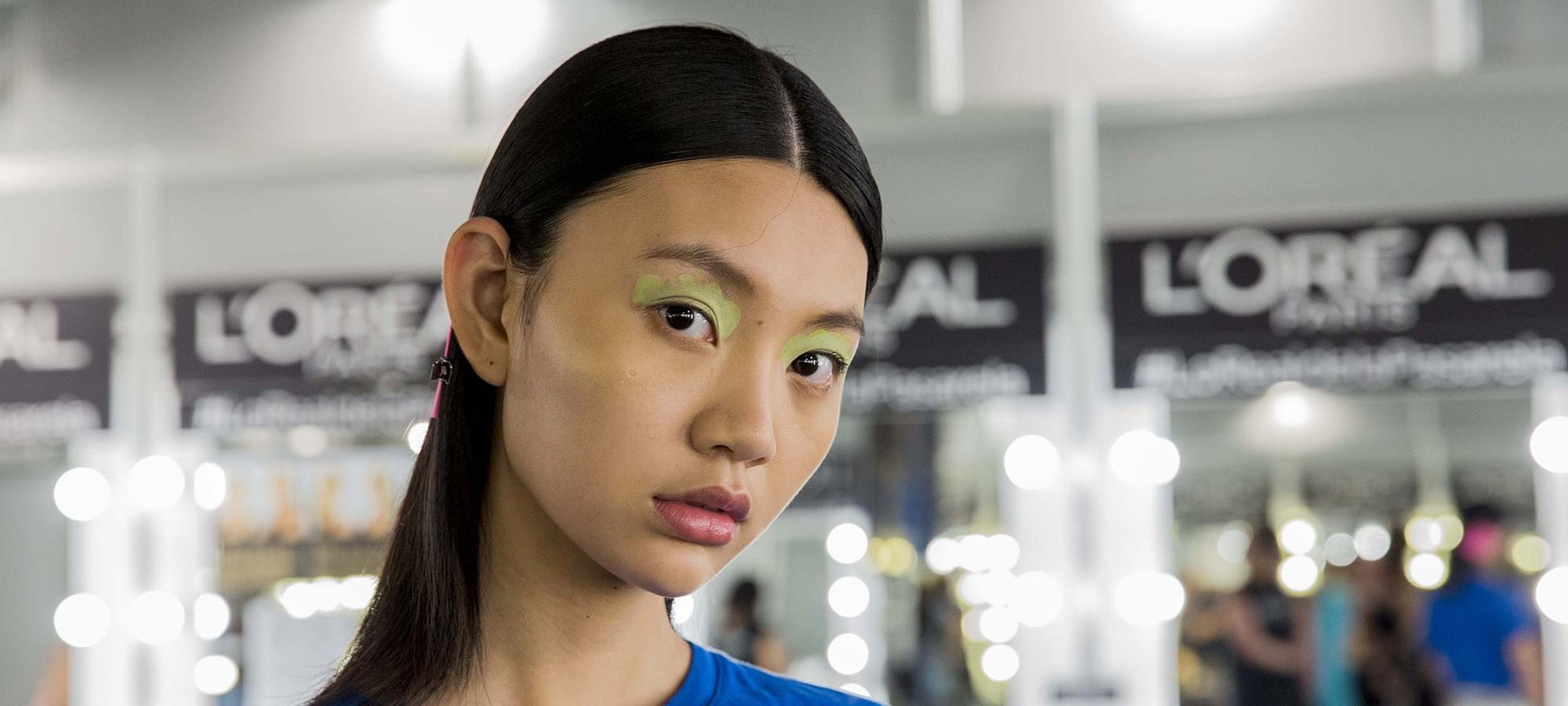 Cambia de registro y atrévete con el maquillaje colorido de la mano de los productos de L’Oréal Paris.